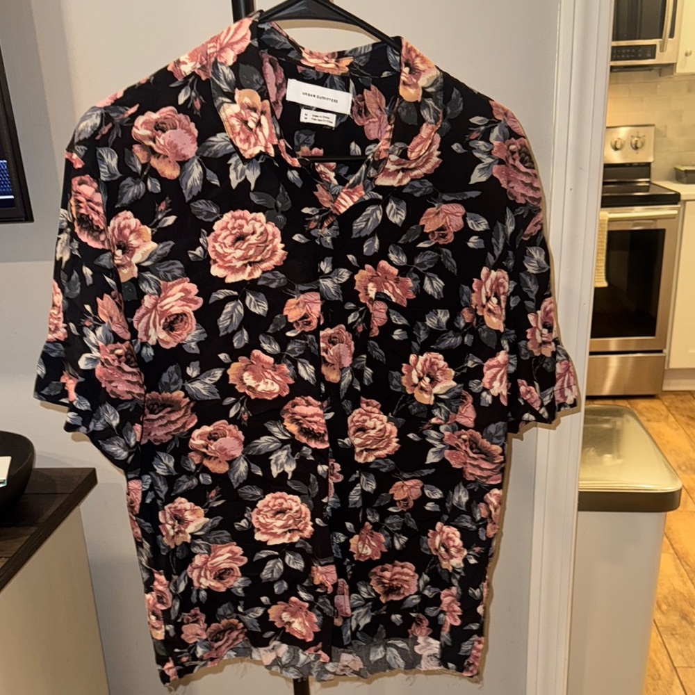 Urban outfitters men’s button down size medium